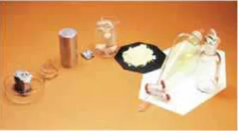 Gambar  2.6  Unsur-unsur Periode 3 (Sumber: Whitten,  Chemistry, 2010) 
