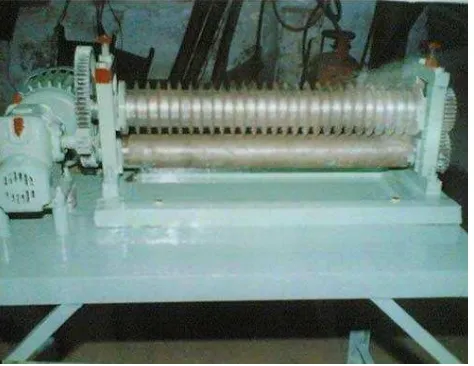 Figure 2.1: Example existing slicing machine in market (Annoy, 2012) 