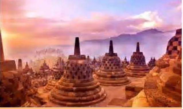 Gambar 5.2. Stupa Borobudur.Sekian abad yang lalu adalah tempat suci untuk berdoa umat Buddha.Sekarang lebih sebagai objek wisata