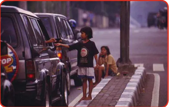 Gambar 6.4 Anak jalanan merupakan golongan warga negara yang kurang beruntung karena tidak  