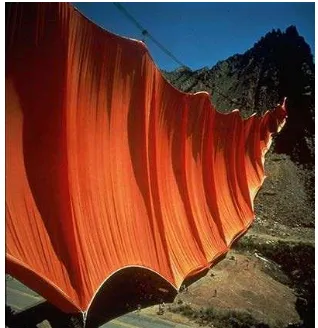 Gambar 15.  Christo & Jeanne, Environmental Art (Sumber: www.google.com) 