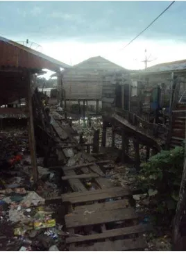 Gambar 1.2. Lingkungan pemukiman masyarakat di Kelurahan Keramat Kubah (sumber: Koleksi Pribadi) 