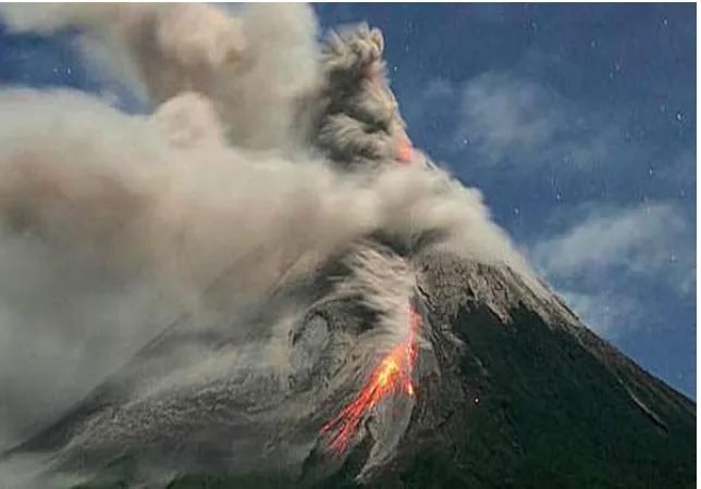 Gambar 1. Peristiwa Gunung Meletus 