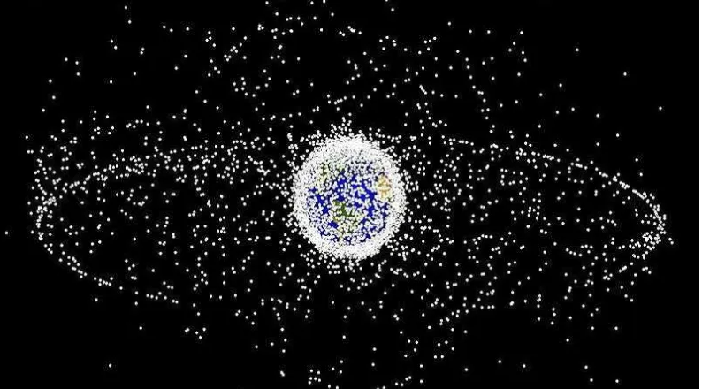 Gambar  2.10. Sampah antariksa 