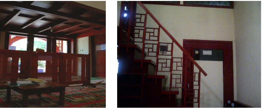 Gambar 5 : Penggunaan warna merah dan unsur kayu yang dominan pada bangunan Masjid Lautze 2