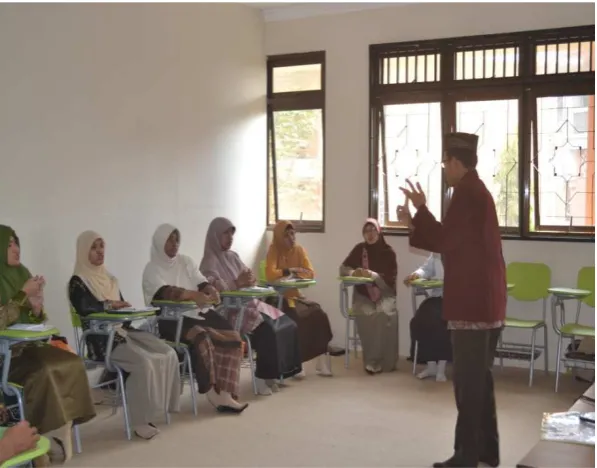 Gambar 5. Praktek pembelajaran dengan metode ‘Macth a Make’ 