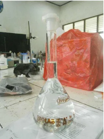 Gambar 3.7 labu Ukur (volumetric flask) 