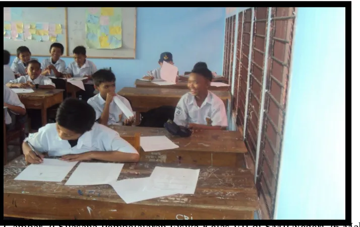 Gambar 2: Suasana Pembelajaran Fisika Kelas VII di SMP Negeri 26 Makassar