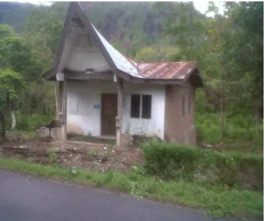 Gambar 3.2  Kondisi Kantor Kepala Desa Martoba setelah tidak lagi dipakai sebagai kantor 