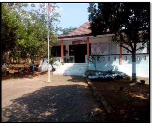 Gambar 4.2 Kantor Kelurahan Patemon (Sumber: Foto Ryanto Sitopu , 12 Januari 2015 )  