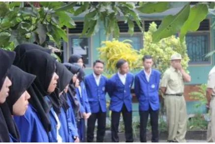 Gambar 12. Foto Kelas XI IPS 1  