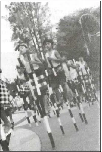 Gambar 2.1 Permainan Tajog “Metajog” 