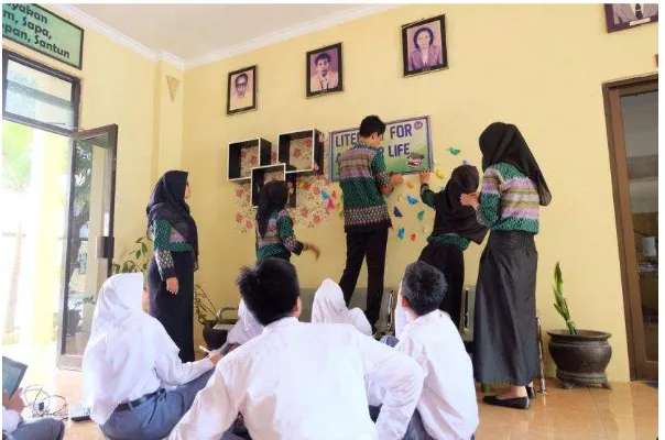 Gambar 12. Mahasiswa PPL dan PPG SM3T UNY dalam rangka Keistimewaan Yogyakarta 