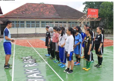 Gambar 12. Pretest peserta ekstrakurikuler futsal putri di Lapangan SMA Negeri 1 Imogiri  