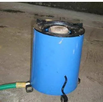 Gambar 4.  Kompor dengan Bahan Bakar Biogas