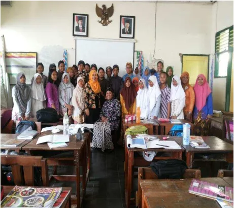 Gambar 1.1 saat mengajar dikelas setelah hari Keistimewaan Yogyakarta. 
