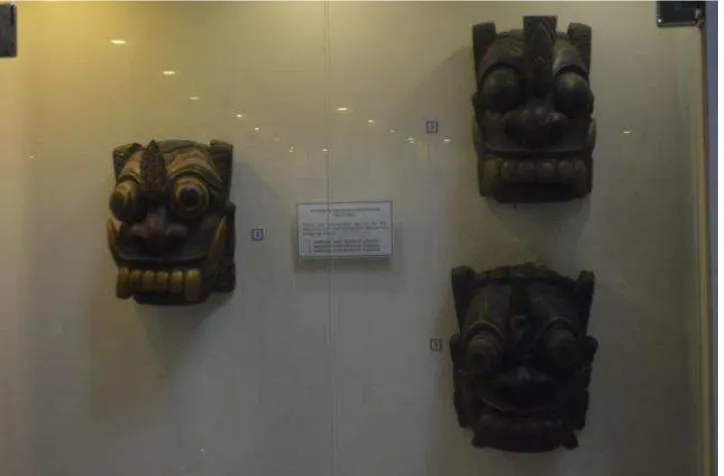 Gambar 4. Topeng Sabrangan (Madura) (Sumber: Ruang Koleksi Topeng Museum Sonobudoyo) 