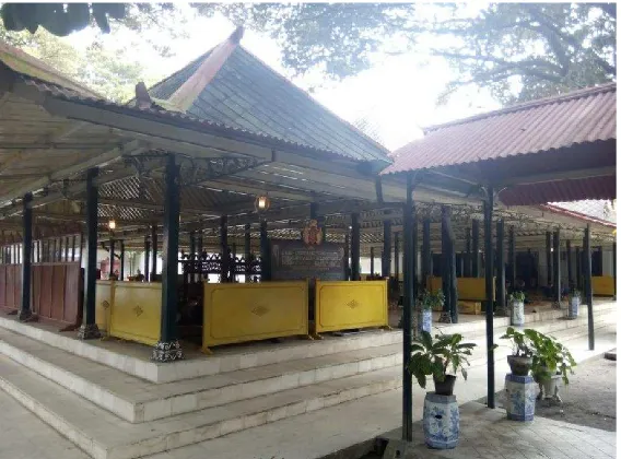 Gambar 1: Tempat latihan rutin di Bangsal Kasatriyan, Keraton Yogyakarta dari sisi timur (Foto: Mayong, 2015)  