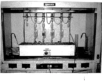 Gambar 8. Penguap putar (rotavapor), yang digunakan untuk evaporasi 