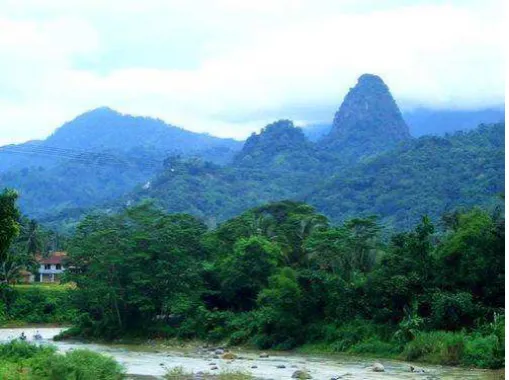 Gambar 1 : Gunung Sanggabuana dari kejauhan 