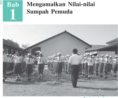 Gambar 1.1 Upacara bendera memperingati hari Sumpah Pemuda