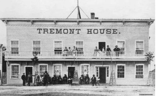 Gambar 2. 8 The Tremont House 