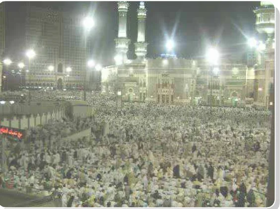 Gambar: Suasana salat tarawih di Masjidil Haram 1429 HSumber: http3.bp.blogspot.com