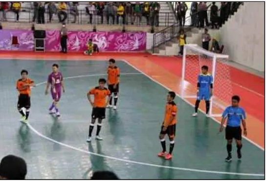 Gambar 1.1 Pertandingan futsal pada PON XVIII Tahun 2012 di Riau  Sumber: Dokumentasi Peneliti, 16 April 2015 
