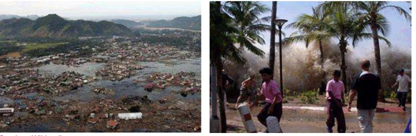Gambar No.11. Tsunami menerjang Banda Aceh, Desember 2004 (kiri).Saat-saat gelombang tsunami yang tinggi menerjang daratan Thailand (kanan)