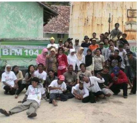 Gambar 3.2  Berkumpul Bersama Pendengar Setia BFM Radio 104,6 FM 