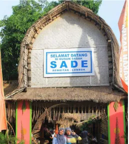 Gambar 1. Bale Lumbung (Rumah Adat Sasak) 