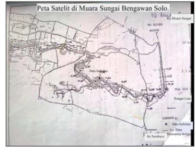 Gambar 4. Hubungan antara tinggi air laut pasang maksimum                      harian di mulut muara Bengawan Solo dengan seri                    tanggal pengamatan, sumber :                    Dinas Hidrooseanografi, (1988) 