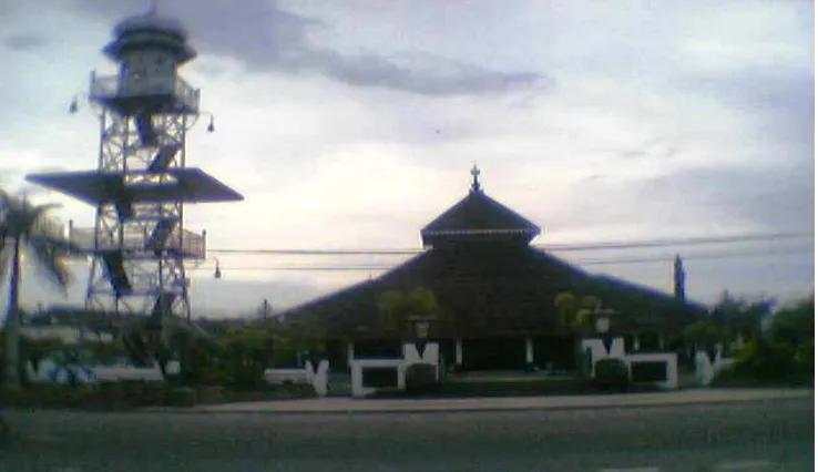 Gambar 1. Masjid Agung Demak (Sumber: Dokumentasi pribadi). 