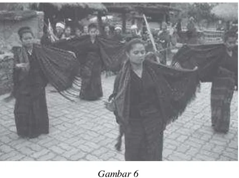  Gambar 6Tari Ana Ule termasuk dalam tari rakyat berasal dari Flores 