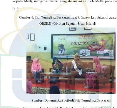 Gambar 4. Siti Nurmeliya Baskarani saat talkshow keputrian di acara 