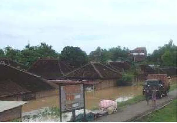 Figure-5:Illegal housing alongCitarumRiver, Jakarta 