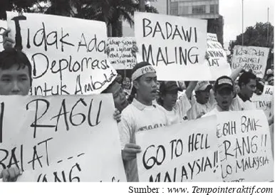 Gambar 2. 2 Unjuk rasa masyarakat mengenaisengketa masalah Kepulauan Ambalat
