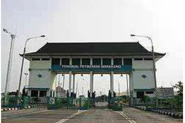 Gambar 2.11 Main Gate Terminal Peti Kemas Tanjung Emas. (Sumber: www.primus.co.id) 