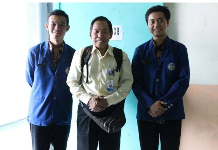 Gambar 6.2 Upacara bendera bersama para guru dan PPL UNY dan UST 