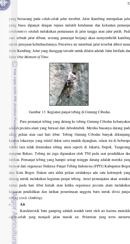Gambar 13  Kegiatan panjat tebing di Gunung Cibodas. 