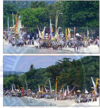 Gambar 9. Upacara Melasti Komunitas Bali Hindu di Lampung Selatan (upacara ini diikuti seluruh komunitas adat Bali Hindu di Lampung Selatan, 