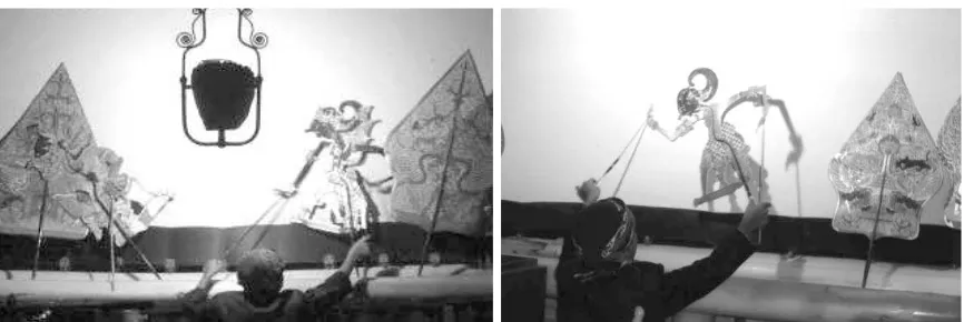 Gambar 7.  Dalang anak Doni Siswanto ketika mendalang tahun 2008 (kiri) di Pondok Tingal Hotel Borobudur dengan lakon Gathutkaca Jedhi dan pada tahun 2010 (kanan) di Balai Dusun Pakahan, Jogonalan, Klaten, dengan lakon Aji Narantaka (Sumber: Dokumentasi Penulis, 2008, 2010)    