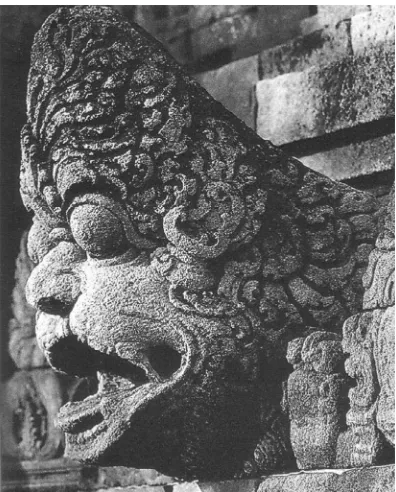 Gambar 4. Dwarajala,talang air pada candi Borobudur sebagai ornamen konstruktif