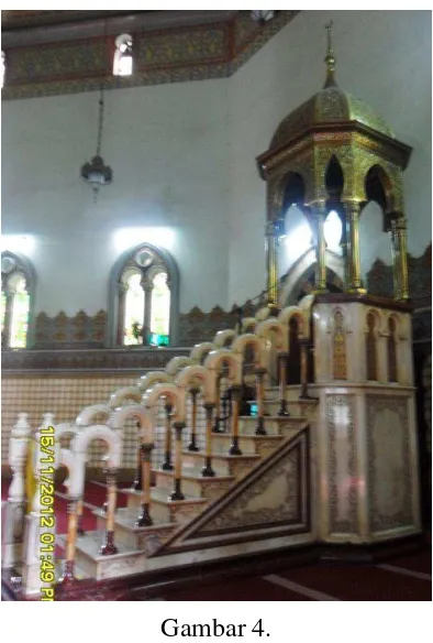 Gambar 4. Mimbar Utama Masjid Raya Al-Mashun 