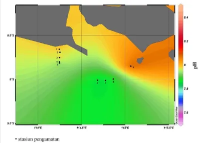 Gambar 21.  Sebaran melintang pH lapisan dekat dasar di bagian selatan Selat Bali 
