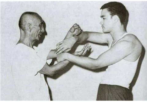 Gambar 7. GM Yip Man dan Bruce Lee  