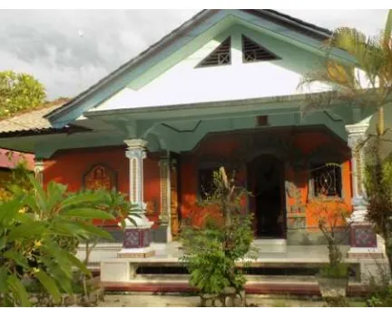 Gambar 1. Rumah Berornamen Bali 