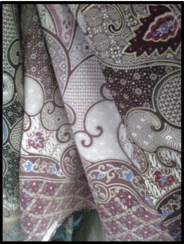 Gambar 2.8: Batik non tradisional 