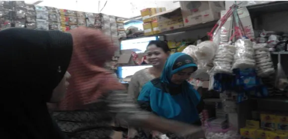 Foto 0.5 Da’i sedang memberikan tausiyah di tempat pengajian/yasinan ibu- ibu-ibu Desa Totokaton Kecamatan Punggur Kabupaten Lampung Tengah, 29 
