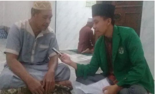 Foto Wawancara dengan Bapak M. Sukri selaku pengurus masjid Baabusalam 